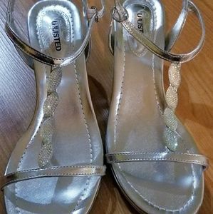 kitten heels silver never worn